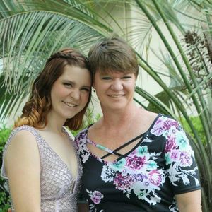 Meet your Posher, Claire